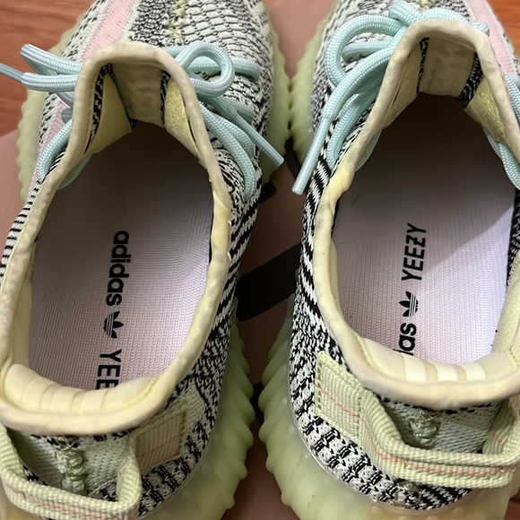 Yeezy boost 350 - Picture 3 of 5